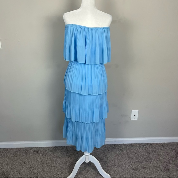OFF THE SHOULDER TIERED PLEATED MIDI CHIFFON DRESS IN LIGHT BLUE SIZE MEDIUM - Picture 11 of 16